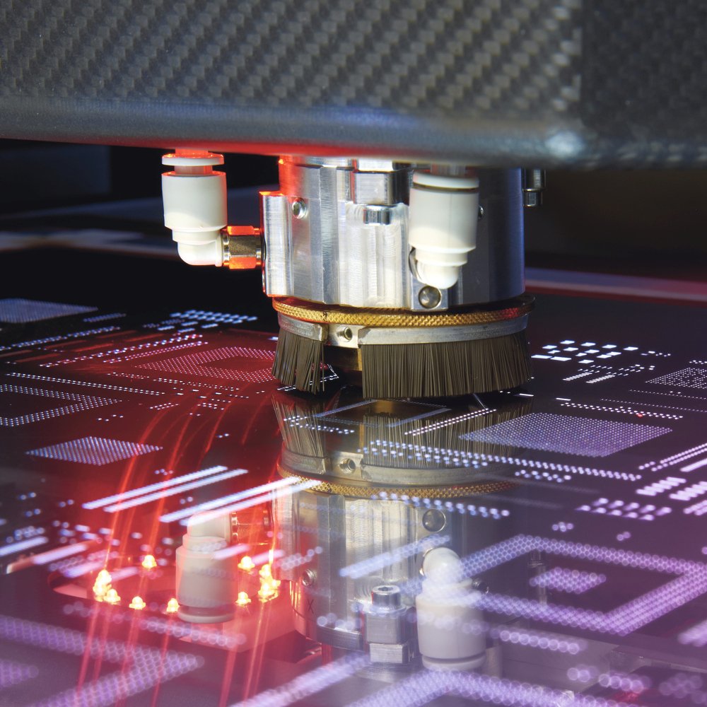Sistema laser LPKF StencilLaser per la produzione di stencil SMT